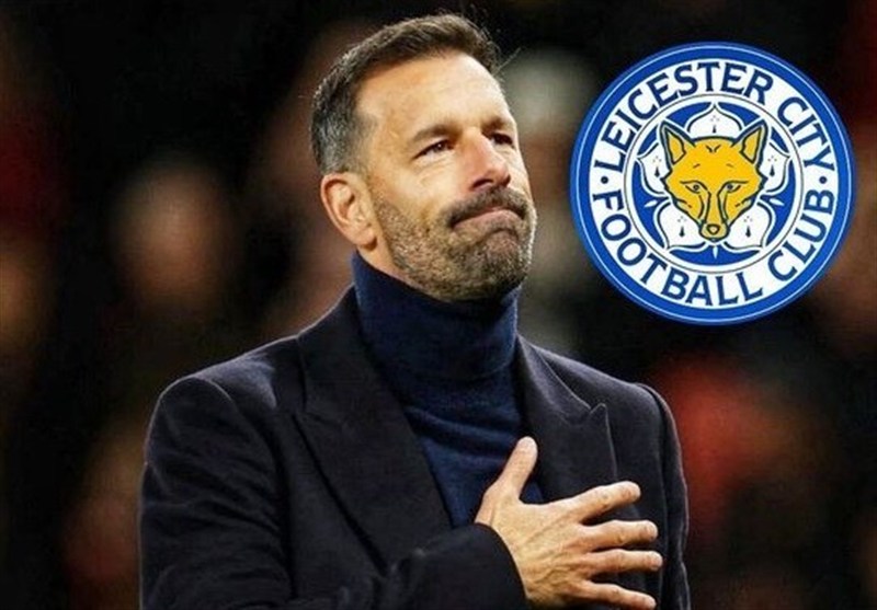 فننیستلروی از لسترسیتی اخراج شد