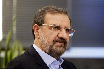 محسن رضایی: دشمنان قصد داشتند با بهانه عدم مذاکره، زمینه تحریک داخلی و حمله اسرائیل را فراهم کنند/ ایران در حال عبور از گردنهای حساس است