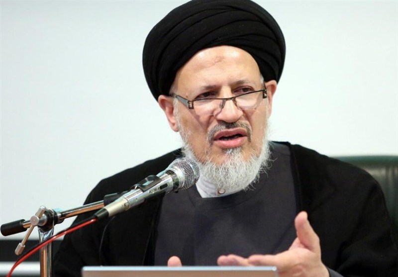 مقاومت راه سربلندی در نزاع حق و باطل است