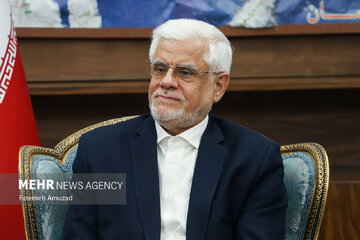 واکنش عارف به ناامنی‌های ایجاد شده از سوی اسرائیل/ دولت و ملت ایران با درکی عمیق از شرایط، با بهره‌گیری از تمام ظرفیت‌ها، با سربلندی بیرون خواهند آمد