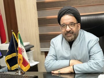 آثار ۲ هنرمند جنوب کرمان در نمایشگاه های خارجی به نمایش در آمد