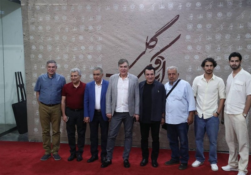 آیین افتتاحیه اکران فیلم سینمایی «اتاقک گلی» برگزار شد