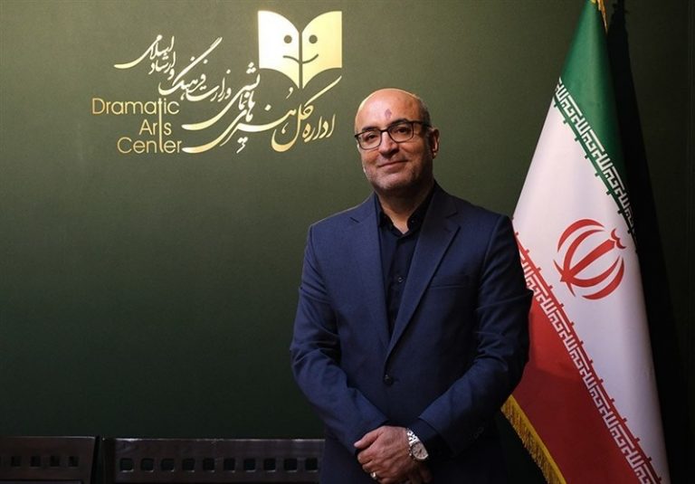 آیین تکریم و معارفه مدیرکل هنرهای نمایشی وزارت فرهنگ برگزار شد