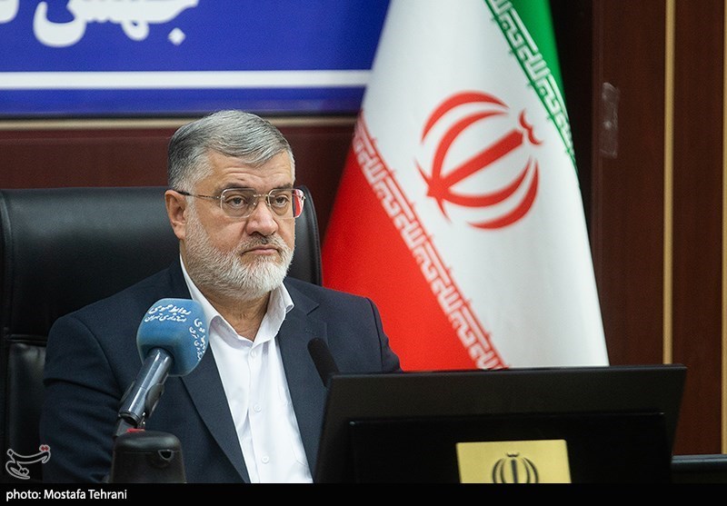 استاندار تهران: سیاست قطعی ما اخراج اتباع غیرمجاز با رعایت کرامت انسانی است