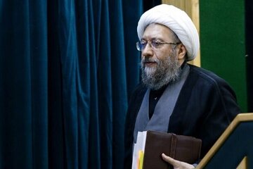 انتقاد آملی لاریجانی از رفتارهای تفرقهانگیز / صهیونیسم، اساس هویت اسلامی را هدف قرار داده