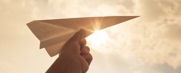 اگر یک موشک کاغذی را از ایستگاه فضایی پرتاب کنیم، چه میشود؟