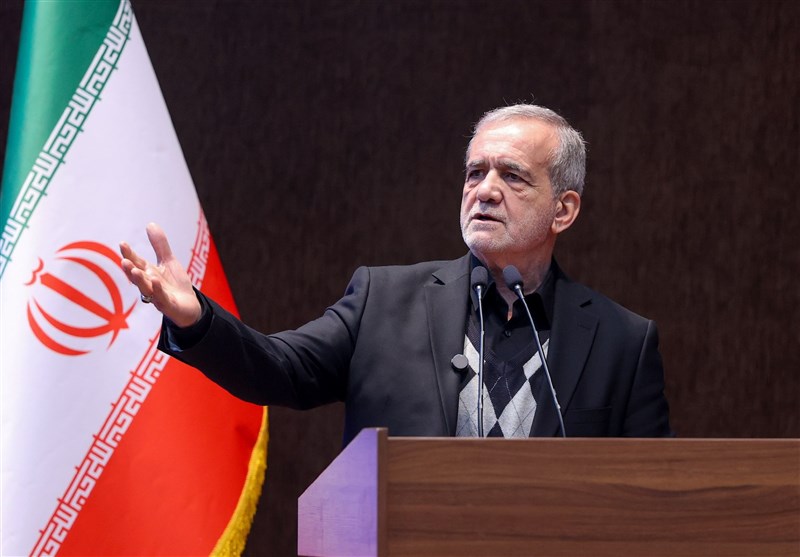 برای حل مشکلات کشور نیازمند خرد جمعی و عدالتمحوری هستیم/دفاع جانانه نیروهای مسلح از کشور
