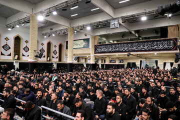 برگزاری مراسم عزاداری شب تاسوعای حسینی در بیت رهبری