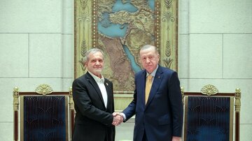  تصویری از احترام اردوغان به پزشکیان در حاشیه اجلاس اکو