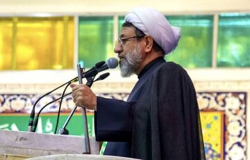توصیه امام جمعه کرمان به هوشیاری مردم در مقابل جنگ ادراکی دشمن