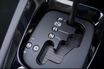 حالت دستی گیربکس اتوماتیک چگونه کار میکند و چه مزایایی دارد؟