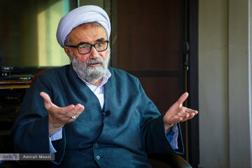 روایت مسیح مهاجری از دیدار اخیرش با میرحسین موسوی/ او از سرلشکر شهید باقری تمجید کرد/ حیف که از خدمات موسوی و کروبی استفاده نکردیم