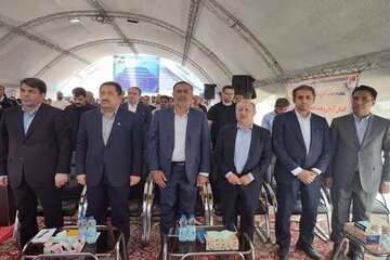 رییس جمهور کارخانه تیتانیوم کهنوج را افتتاح کرد