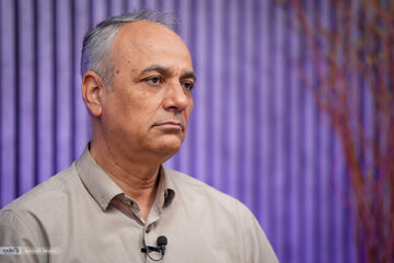 زیدآبادی: آقای پزشکیان به سرعت پا در میانی کند/ بعضی از دوستان زندانی چند صباحی از ادبیات گزنده فاصله بگیرند؛ به جایی برنمی‌خورد!