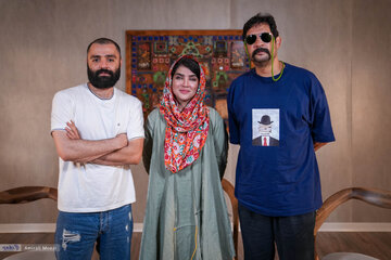 سایه جاسوسان و سانسور روی زندگی هنرمندان/سارا رسولزاده «زنی که نمیخواهد بمیرد»