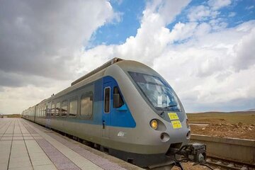 سوت قطار تهران – آنکارا تا پایان تابستان شنیده می‌شود