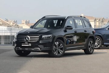 شاسیبلند مرسدس بنز با موتور ۱۳۰۰ سیسی در راه ایران