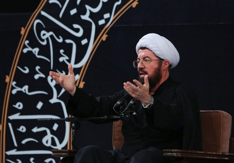 عالی: ملت ایران در مقابل نظام سلطه سر خم نخواهد کرد