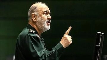 فرزند شهید سردار سلامی: پدرم همه هستی و زندگی من بود؛ همه این هستی و زندگی فدای نظام، حضرت آقا، ملت و مملکت شد/ پدرم، بیشتر پدر ملت بودند