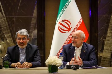 قالیباف: در جنگ اخیر، ایرانیان خارج از کشور هر دلخوری که داشتند را به بزرگی فرهنگ ایرانی بخشیدند/ ایرانیان مقیم خارج باید در مجلس نماینده داشته باشند