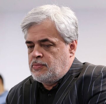 مهاجری: ایرادگیرندگان به مصاحبه عراقچی با فاکس نیوز، آدم‌هایی‌اند که حرف مفت می‌زنند هرچند غالبا مفت حرف نمی‌زنند/ پشت سر سعید جلیلی قایم شده اند