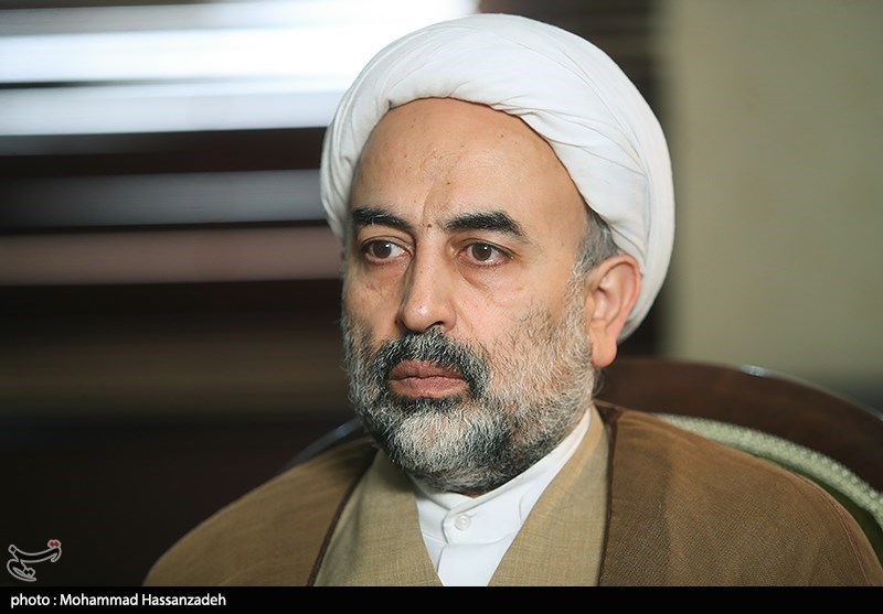 نقش قرآن در ارتقای سطح علمی و اخلاقی دانشجویان الجزائری
