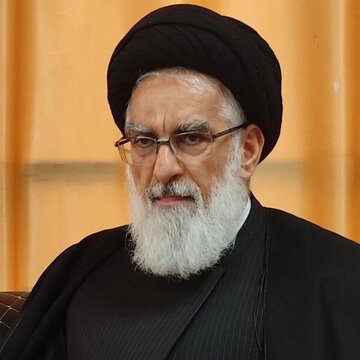 نماینده خبرگان: میتوان برای بازدارندگی تا ۹۰درصد غنیسازی کرد/ میشود از محمولههای دشمن در تنگه هرمز غرامت گرفت/ پیشنهاد بازرسی کشتیها در تنگه هرمز