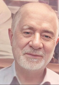 واکنش تند رسانه محسن رضایی به میرحسین موسوی: بوی کباب به مشام‌تان خورده؟ / الان وقت آزادی زندانیان سیاسی و تغییر رئیس صداوسیماست؟