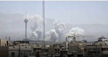 واکنش تند مجری «ماجرای جنگ» به تعطیل شدن برنامه/ به همان دوقطبیسازی در تلویزیون ادامه بدهید/ در آنتن زنده فرماندهان را ترسو خواندید