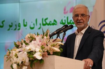 وزیر کشور: مردم از امنیت موجود در دوران جنگ رضایت کامل را داشتند/ باید ساماندهی اتباع در کشور به سرعت انجام شود/ کارگروهی برای بازسازی ها تشکیل میشود