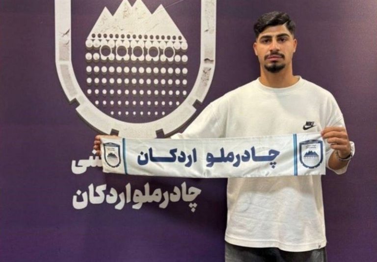 چادرملو بازیکن پیکان را جذب کرد