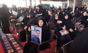 گرامیداشت هفتمین روز شهدای اقتدار در گلزار شهدای کرمان