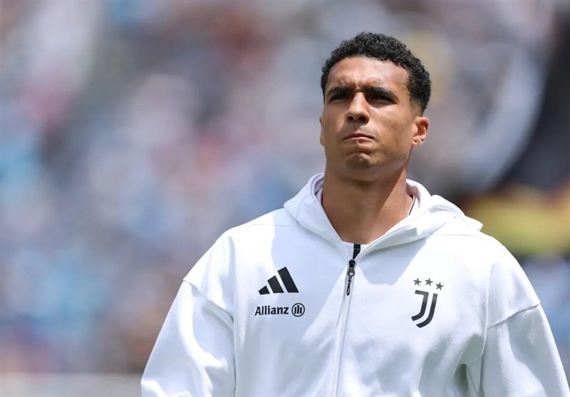 یوونتوس مدافعش را رسماً به پورتو فروخت