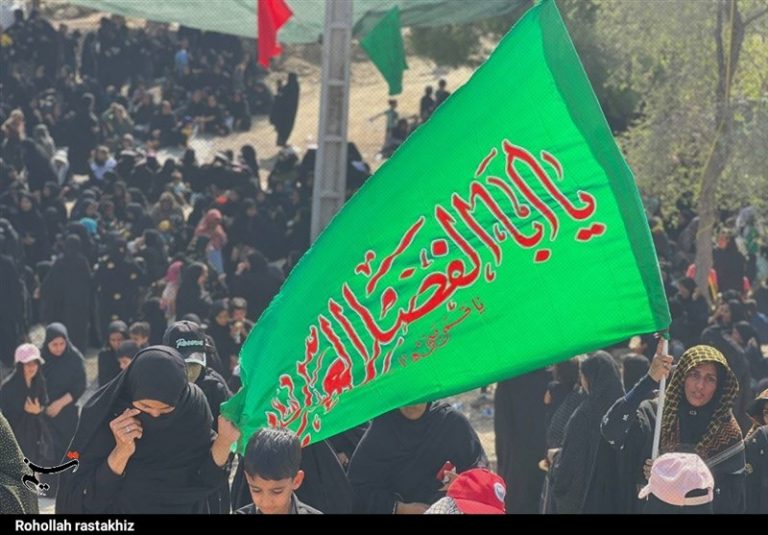 آغاز راهپیمایی ۱۳ کیلومتری جاماندگان اربعین در تهران با ۲۲۰۰ موکب