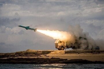 آغاز رزمایش موشکی ارتش/ استفاده از جدیدترین تسلیحات و تجهیزات موشکی ساخت داخل در «اقتدار ۱۴۰۴»