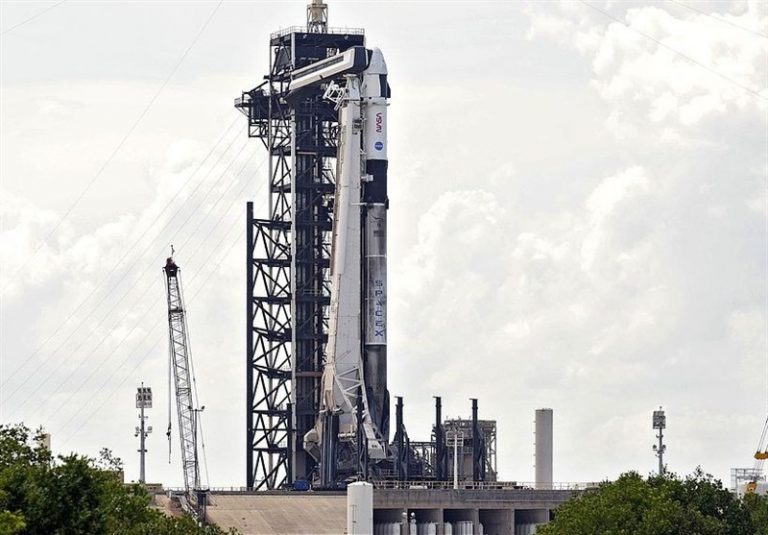 ابرها باعث تأخیر در ماموریت SpaceX Crew-۱۱ ناسا شدند
