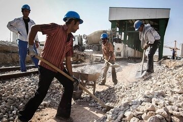 اختلاف دستمزد کارگران ایرانی و افغانستانی چقدر است؟