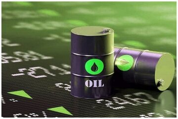 افزایش قیمت نفت پس از پنج روز کاهش/نگرانیها درباره تعرفههای تجاری آمریکا مانع رشد بیشتر شد