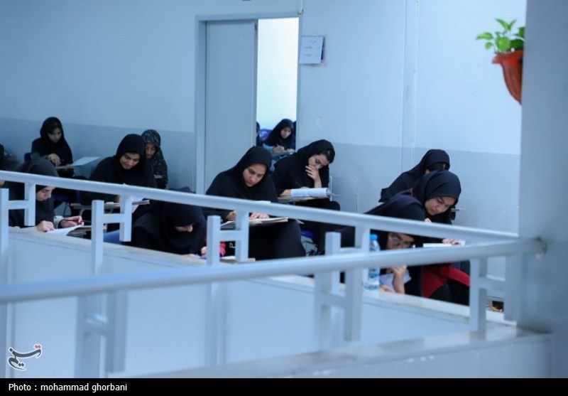 امتحانات دانشگاههای علوم پزشکی حضوری برگزار میشود