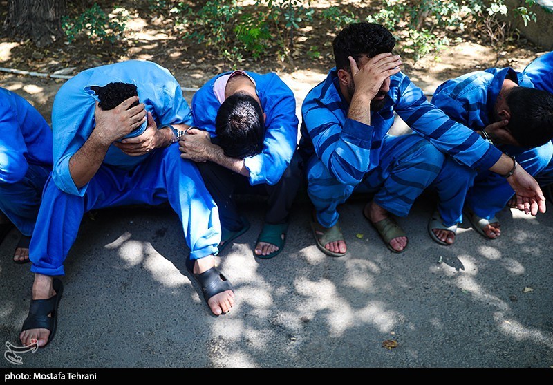 انهدام باند بزرگ تبهکاری با دستگیری زن معتاد در صحنه سرقت