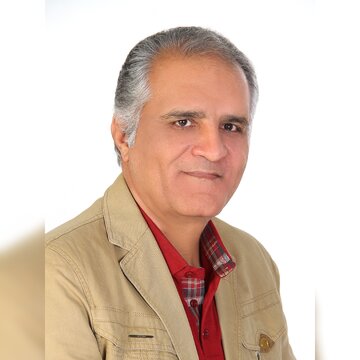 بیاییم جنایتکار ادبی را محاکمه کنیم     