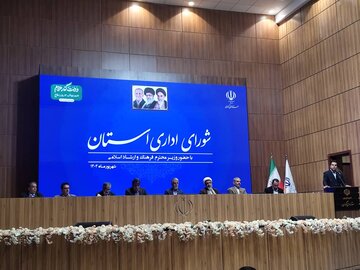 تاکید بر لزوم توجه ویژه به فرهنگ، هنر و گردشگری در شورای اداری استان کرمان