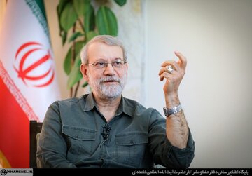 تحلیل علی لاریجانی درباره مذاکره بین ایران و آمریکا : ایران هیچ وقت دیپلماسی را ترک نکند/ نباید بگوییم ما دیپلماسی را قطع میکنیم