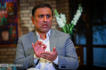 تفاوت مردم و مسئولان حتی در دسترسی به فضای مجازی!/ سعیدی: بسیاری از مسئولین و نمایندگان مجلس بدون فیلترشکن در توئیتر، اینستاگرام و تلگرام فعال هستند