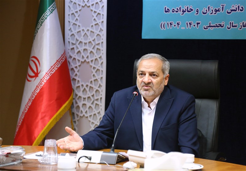 تمام معلمان کشور امسال آموزش میبینند/ توسعه مدارس سمپاد کلید خورد