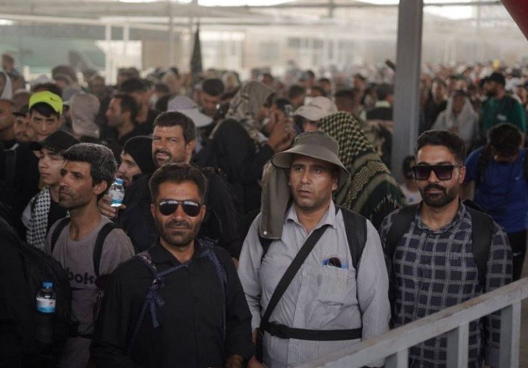 حال وهوای مرز مهران در ۳ روز مانده به اربعین/ تردد از ۲ میلیون گذشت/ بازگشت آرام زائران+فیلم