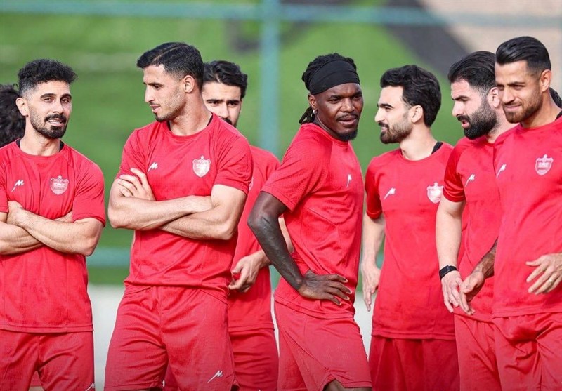 حضور بازیکنان پرسپولیس در ایفمارک + تصاویر