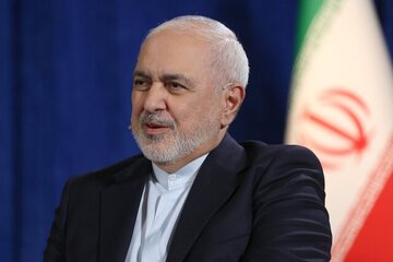 خاطره شنیده نشده ظریف از نصب تابلوی استاد فرشچیان بر سر در سازمان ملل در آمریکا