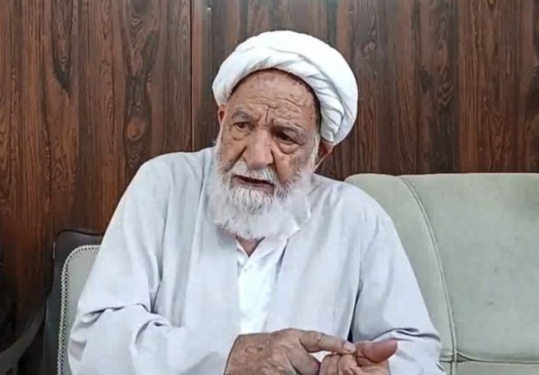 دفاع آیت الله مسعودی خمینی از رهبر انقلاب/ فردی به جامعیت آیت الله خامنهای نداریم
