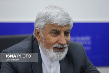 راهکار های مقابله با تملق گویی چیست؟